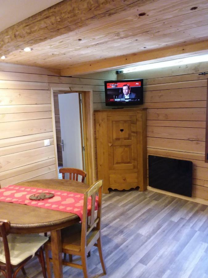 Le Woody Apartment Saint-Etienne-de-Tinee Luaran gambar